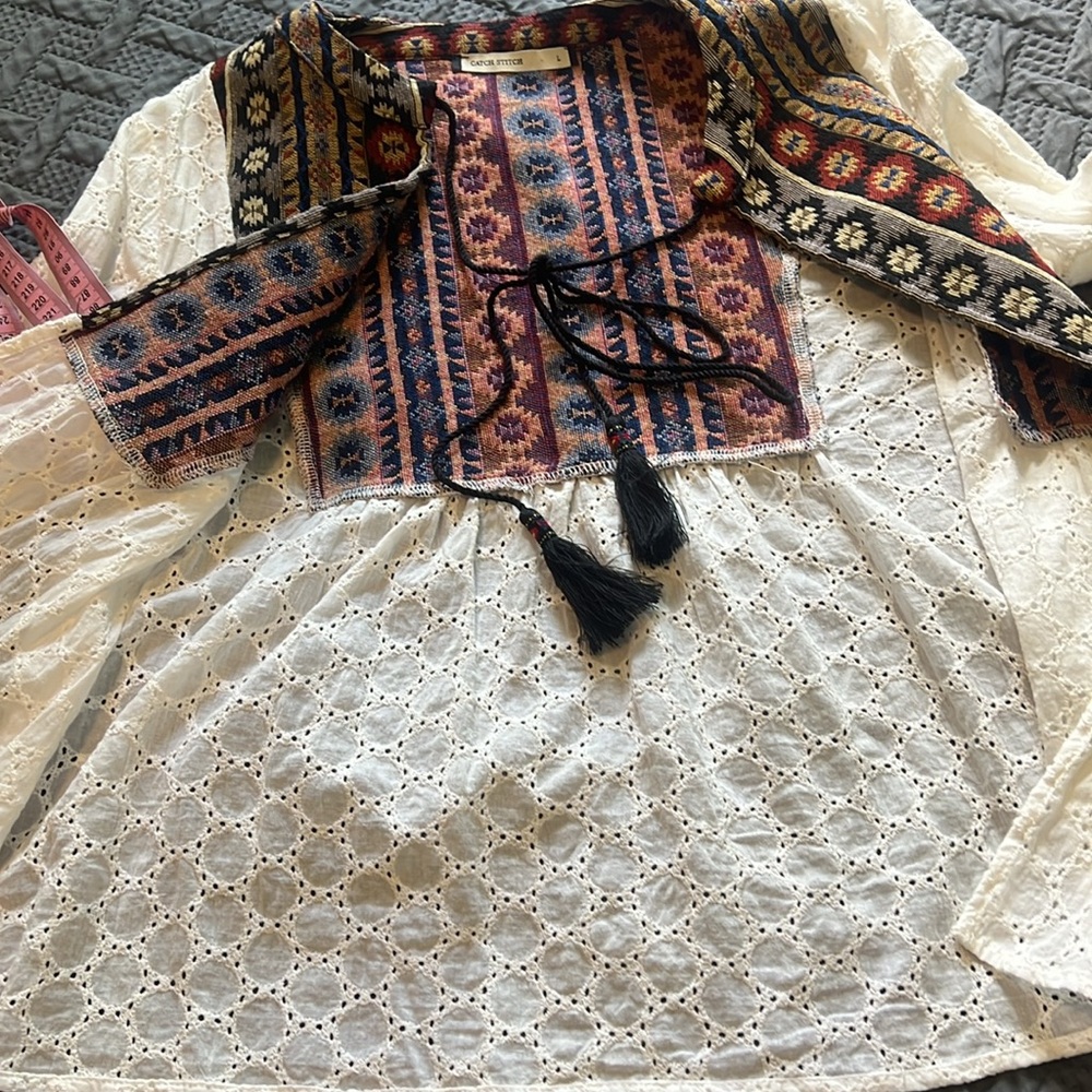 Catch Stitch : Bohemian White and Multicolor Top - L - Picture 9 of 9
